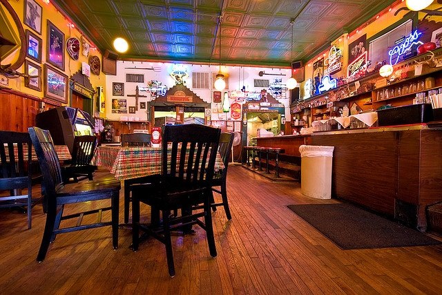 A Lively and Fun Weekend Night at The Stockyards Cafe